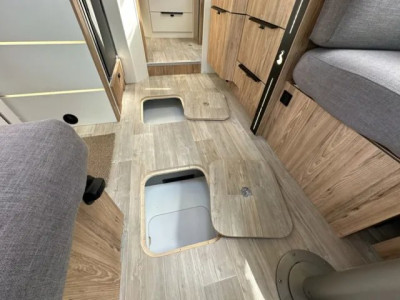 Bavaria Initial I740FC Nomade - Photo 9