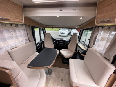 Bavaria Initial I740FC Style - Photo 13