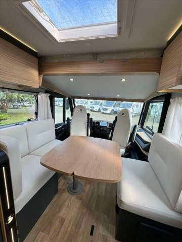 Bavaria Initial I740FGJ Nomade - Photo 3