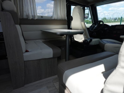 Bavaria Initial I740FGJ Style - Photo 5