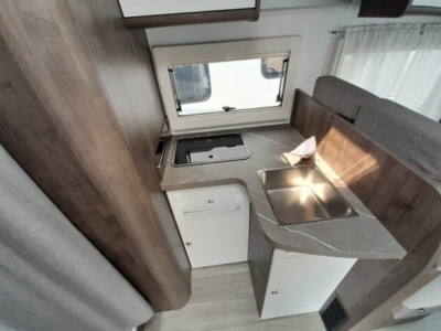 Benimar Tessoro 463 Up - Photo 9
