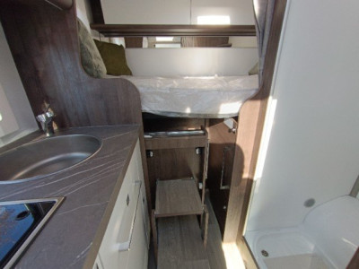 Benimar Yrteo 840 - Photo 12