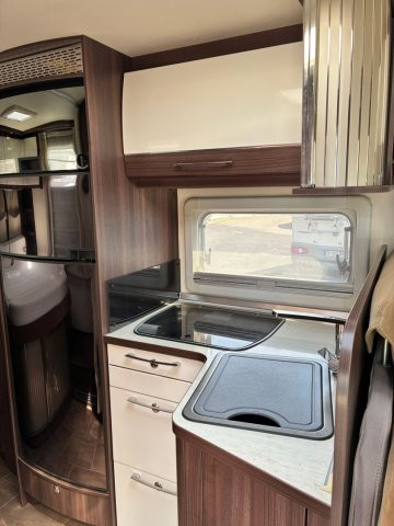 Burstner Aviano I 695 - Photo 8