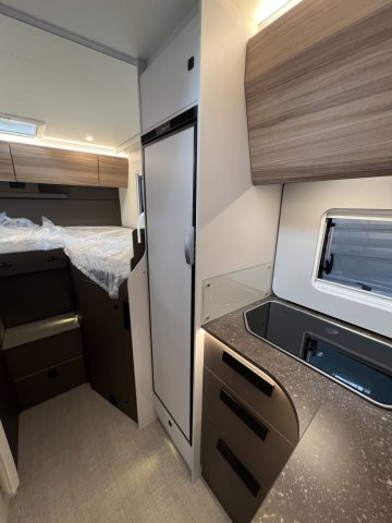 Burstner Camping-Car t690 td B66 - Photo 13