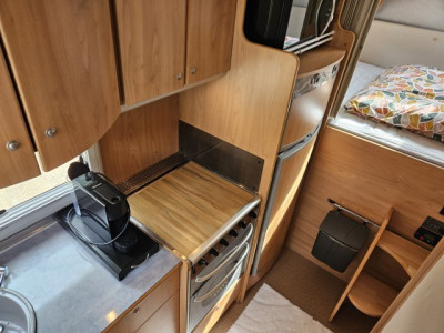 Burstner Camping-Car ELEGANCE 827 - Photo 10