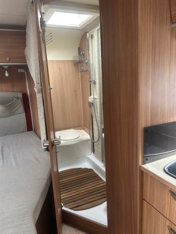 Burstner Ixeo IT 664 - Photo 9