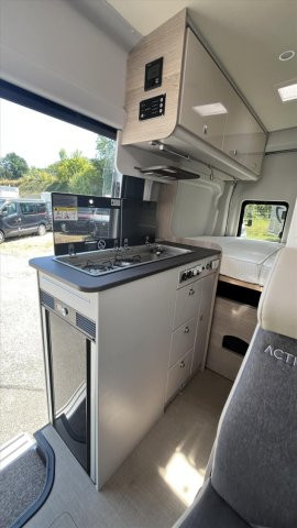 Burstner Lineo C 550 - Photo 3