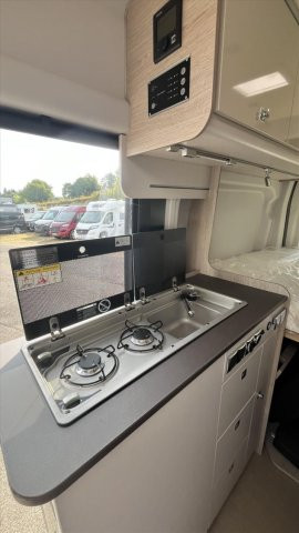 Burstner Lineo C 550 - Photo 11