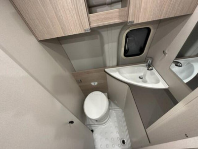 Burstner Lineo C 590 - Photo 5