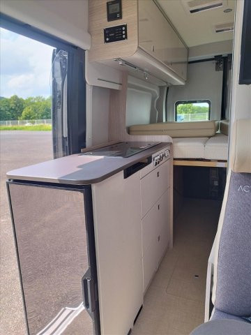 Burstner Lineo C 590 - Photo 8