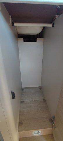 Burstner Lineo C 590 - Photo 19