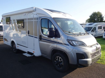 Carado V 337 Pro + Neuf