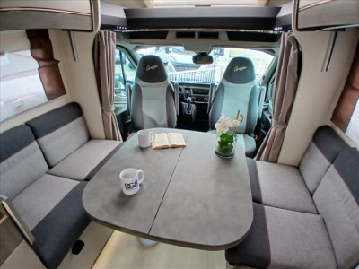 Challenger 308 - Photo 4
