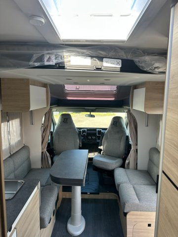 Challenger 318 Anniversary Edition - Photo 10