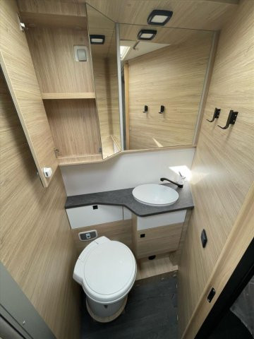 Challenger 318 Anniversary Edition - Photo 10