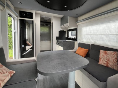 Challenger 380 Graphite Ultimate - LE camping-car familial - Photo 4