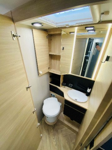 Challenger 384 Etape Edition - Photo 24