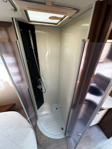 Challenger Genesis 288 EB - Photo 9
