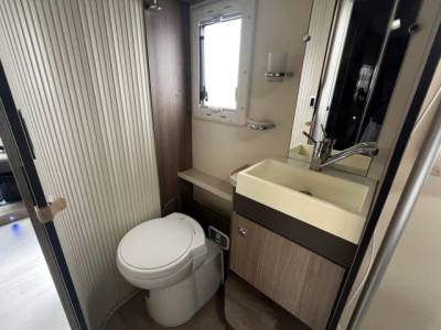 Challenger Genesis 288 EB - Photo 6
