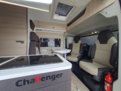 Challenger V114L Break Edition mobilier Trendy, ambiance Napoli - 52.980 € - #7