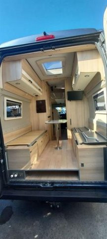 Dreamer Living Van - Photo 4