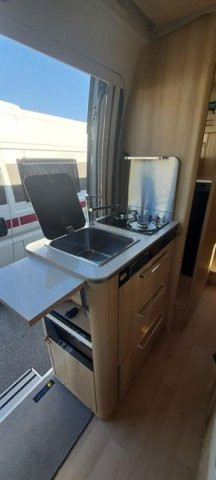 Dreamer Living Van - Photo 8
