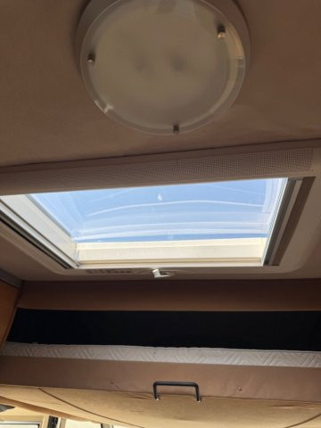 Eura Mobil Terrestra Ti 560 - Photo 18