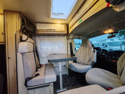 Font Vendome Vantura Occasion