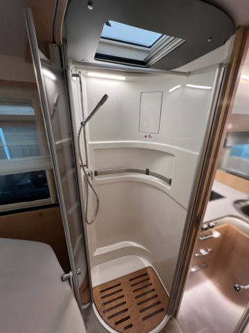 Hymer Classe-B ModernComfort I 690 BLACKLINE - 157.730 € - #13