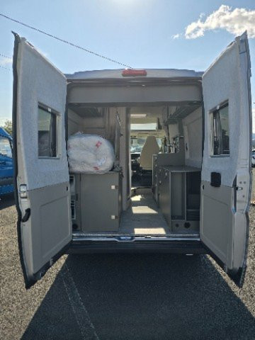 Hymer Camper Vans / Hymercar Ayers Rock - Photo 3