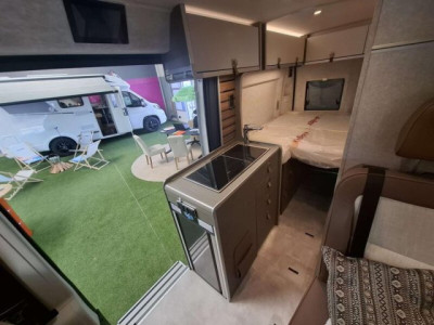 Hymer Camper Vans / Hymercar Ayers Rock - Photo 7