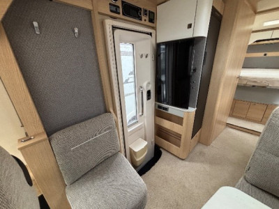 Hymer Classe-B ModernComfort I 690 BMC - 114.900 € - #7