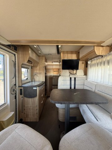 Hymer Exsis-I 588 - Photo 12