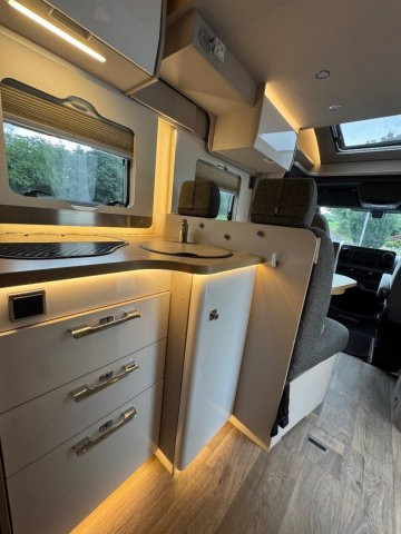 Hymer S 585 - Photo 9