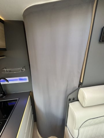 Itineo CJ 660 boite auto - Photo 18