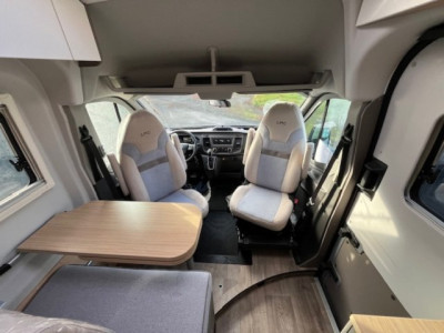 LMC Innovan 590 New Edition BOITE AUTOMATIQUE - Photo 3