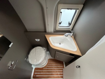 LMC Innovan 590 New Edition BOITE AUTOMATIQUE - Photo 6