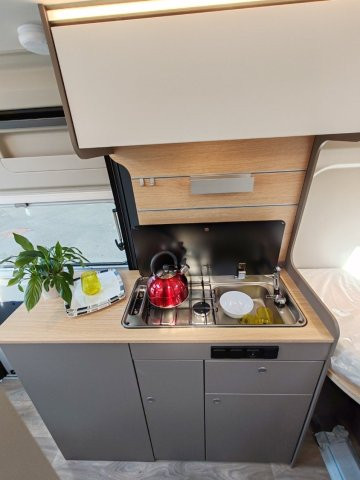 LMC Innovan 640 - Photo 9