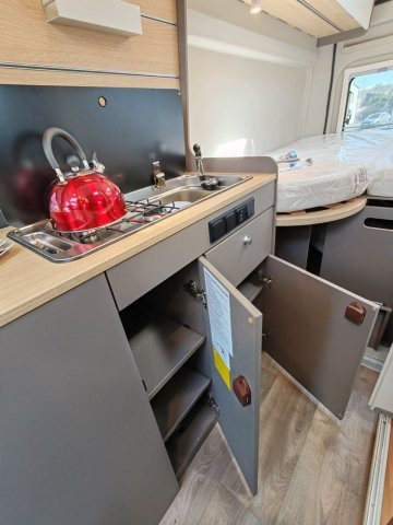 LMC Innovan 640 - Photo 11