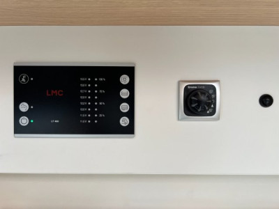 LMC Tourer A 690 - Photo 18