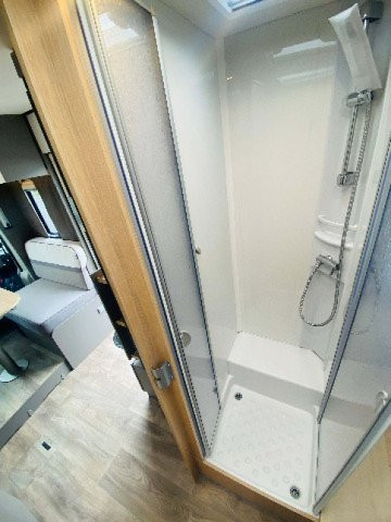 LMC Tourer Lift H 720 - Photo 17