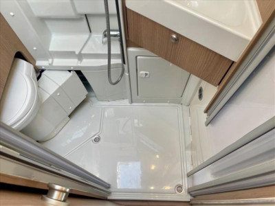 Malibu Comfort 600 DB VAN COUPE - Photo 18