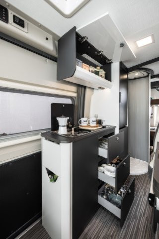 Mc Louis Menfys 7 Lifestyle - Photo 47