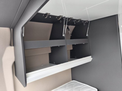Mc Louis Menfys Van 1 S-Line - Photo 17