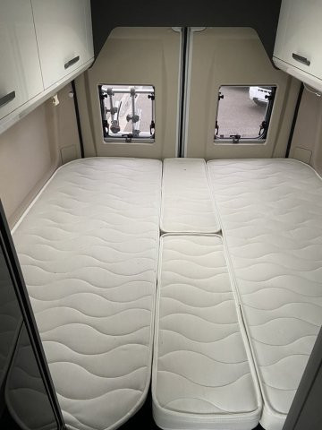Mc Louis Menfys Van 4 S-Line - Photo 10