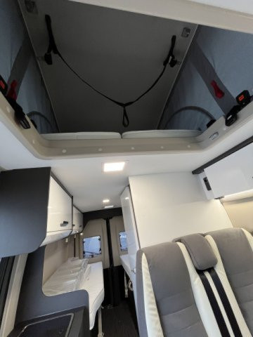Mc Louis Menfys Van 4 S-Line cs-line - Photo 22