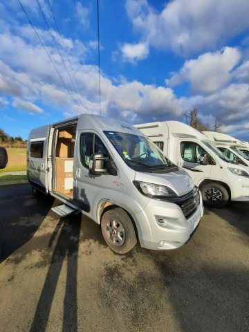 Mc Louis Menfys Van 5 Silver Edition - Fourgon Aménagé et Van
