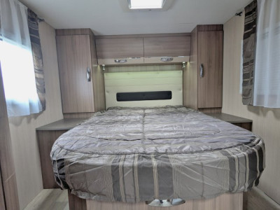 Pilote Camping-Car p 736 (moteur 3000 km) - Photo 5