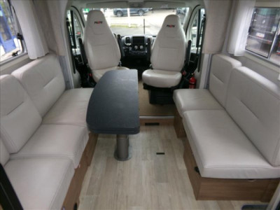 Pilote P 696 D Evidence - 59.990 € - #4