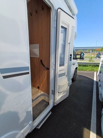 Pilote P 696 U Evidence - Photo 7